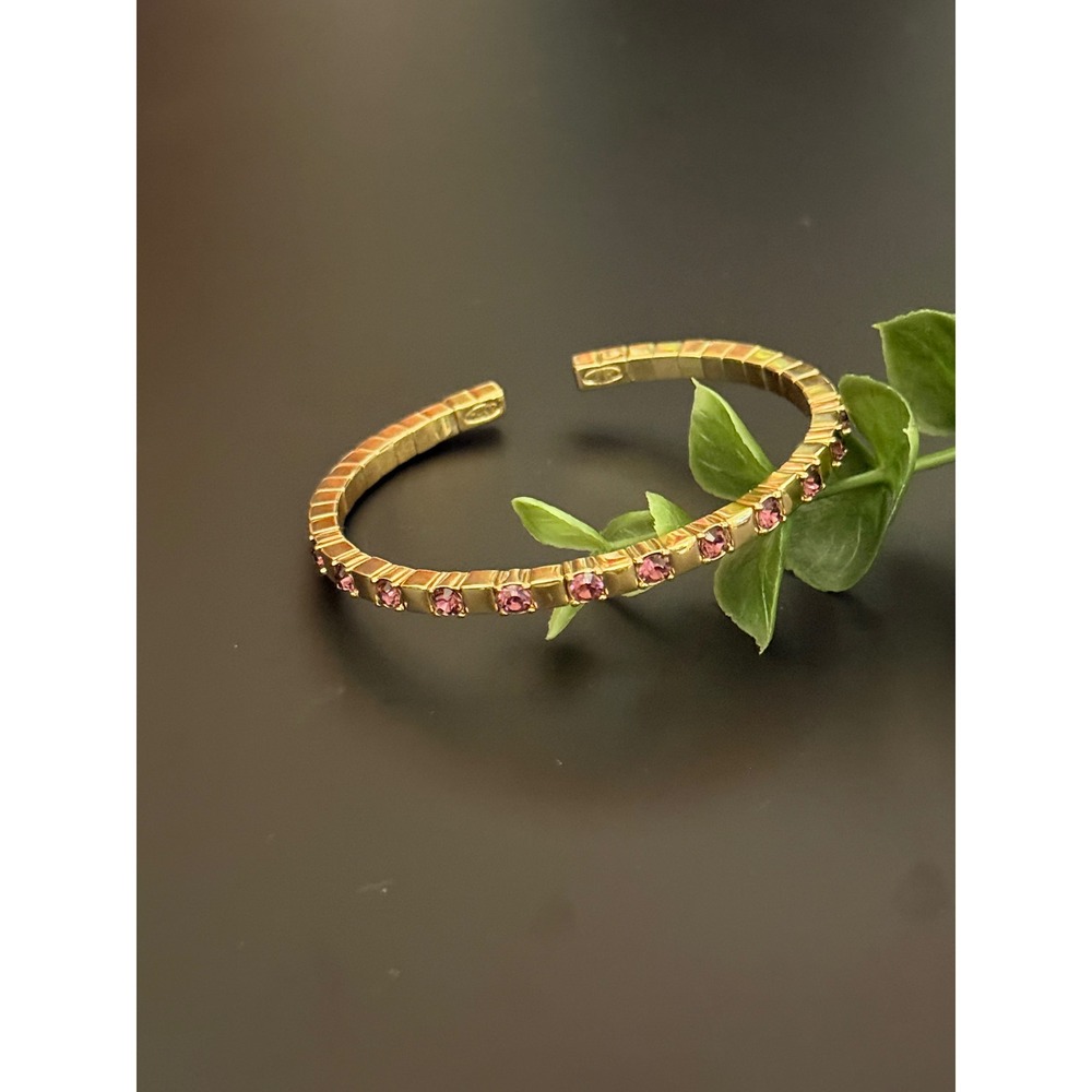 Vintage Joan Rivers Gold Tone Purple Rhinestone Ribbed Cuff Bracelet - Picture 9 of 12